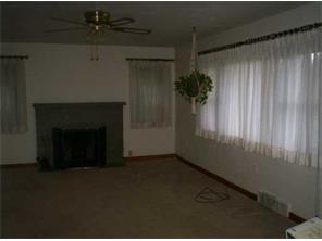 140 Adele, Pittsburgh, PA 15237 photo 2
