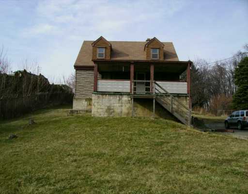 370 Leger Rd, Irwin, PA 15642 photo 1