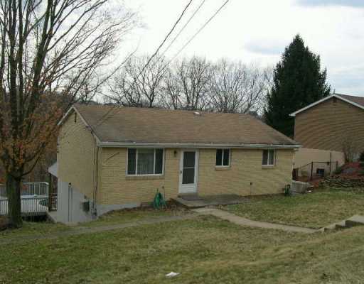 12200 Carmine Dr, Irwin, PA 15642 photo 1