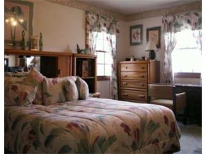 182 Cedar Ridge Dr, Monaca, PA 15061 photo 3