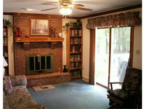 182 Cedar Ridge Dr, Monaca, PA 15061 photo 2