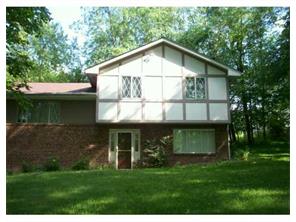 608 Thomas Rd, Eighty Four, PA 15330 photo 1