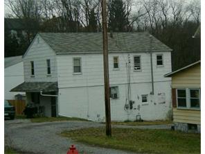 211 Hook St, Mars, PA 16046 photo 3