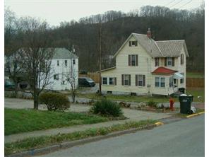 211 Hook St, Mars, PA 16046 photo 1