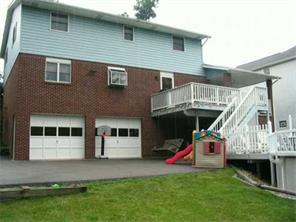 650 Adele Dr, Irwin, PA 15642 photo 8