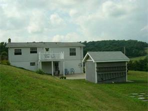 138 Roberts Rd, Eighty Four, PA 15330 photo 7