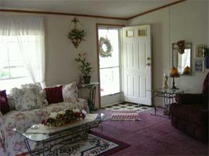 138 Roberts Rd, Eighty Four, PA 15330 photo 2