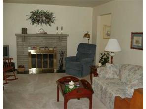 202 Warrendale Rd, Mars, PA 16046 photo 2