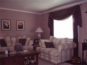 111 Coventry Dr, Monaca, PA 15061 photo 6