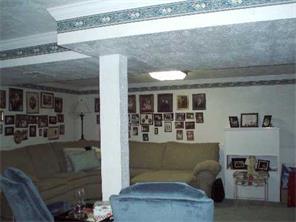 111 Coventry Dr, Monaca, PA 15061 photo 8