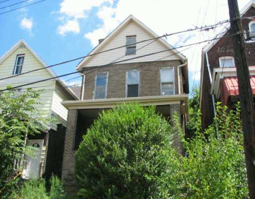 427 Stokes Ave, Braddock, PA 15104 photo 1