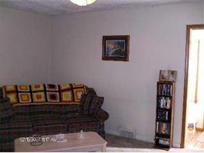 3414 Third Ave, Koppel, PA 16136 photo 5