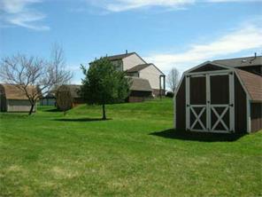 320 Rizzi Dr, Irwin, PA 15642 photo 3