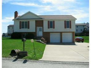 320 Rizzi Dr, Irwin, PA 15642 photo 1