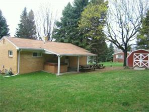 112 Crestview Dr, Coraopolis, PA 15108 photo 6