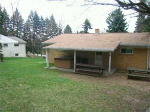 112 Crestview Dr, Coraopolis, PA 15108 photo 8