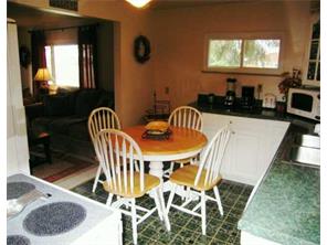 112 Crestview Dr, Coraopolis, PA 15108 photo 3