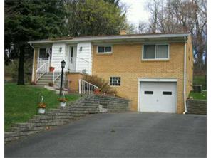 112 Crestview Dr, Coraopolis, PA 15108 photo 1