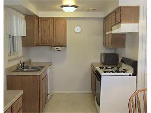 162 Long Dr, Irwin, PA 15642 photo 3