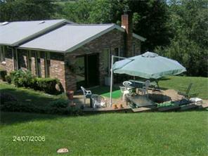 187 Seanor Rd, Irwin, PA 15642 photo 8