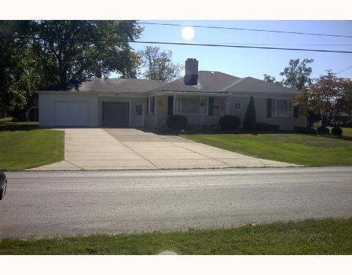 1917 Paul St, Farrell, PA 16121 photo 1