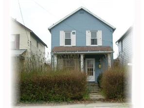 1038 Fruit Ave, Farrell, PA 16121 photo 1