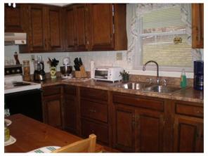 12357 Maple Ln, Irwin, PA 15642 photo 3
