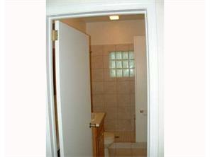 100 Hamilton Ave, Farrell, PA 16121 photo 5
