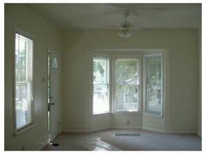 100 Hamilton Ave, Farrell, PA 16121 photo 4