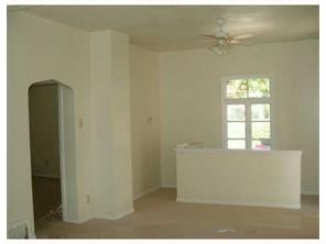 100 Hamilton Ave, Farrell, PA 16121 photo 8
