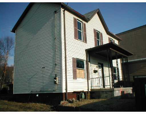 109 S Ligonier St, Derry, PA 15627 photo 1