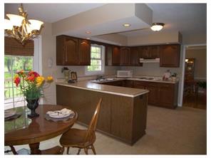 201 Regency Pl, Mars, PA 16046 photo 2