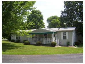 903 Robin Dr, Apollo, PA 15613 photo 1