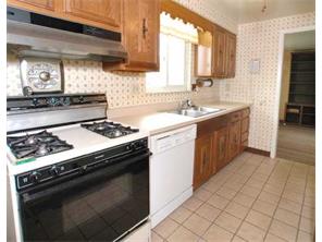 125 Windsor Dr, Irwin, PA 15642 photo 2