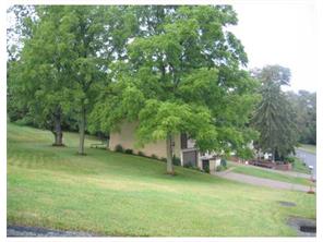 102 Simpson Dr, Clairton, PA 15025 photo 8