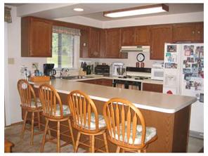 102 Simpson Dr, Clairton, PA 15025 photo 5