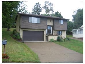 102 Simpson Dr, Clairton, PA 15025 photo 1