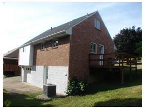 2050 Thomas Dr, Irwin, PA 15642 photo 9