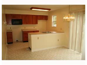 515 Overhead Dr, Coraopolis, PA 15108 photo 3