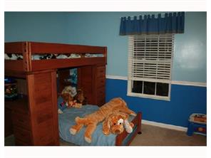 515 Overhead Dr, Coraopolis, PA 15108 photo 7