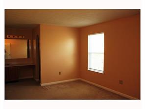 515 Overhead Dr, Coraopolis, PA 15108 photo 5