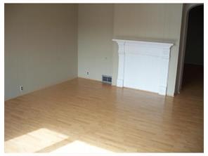 522 4th St, Pitcairn, PA 15140 photo 3