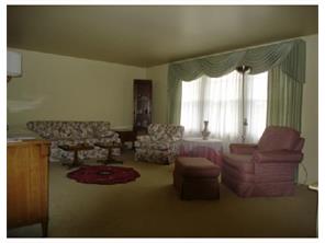 14285 Michael Dr, Irwin, PA 15642 photo 3