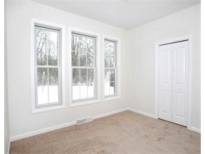 601 Stonebridge Dr, Irwin, PA 15642 photo 11