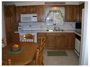 977 Wainright Dr, Irwin, PA 15642 photo 5