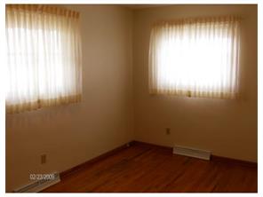 321 E Third Ave, Derry, PA 15627 photo 10