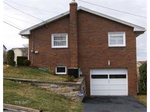 321 E Third Ave, Derry, PA 15627 photo 3