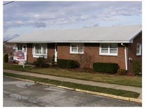 321 E Third Ave, Derry, PA 15627 photo 1