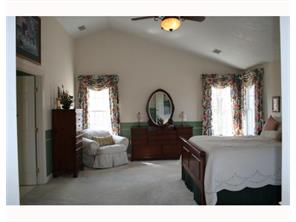 1663 Oakleaf Ln, Pittsburgh, PA 15237 photo 9