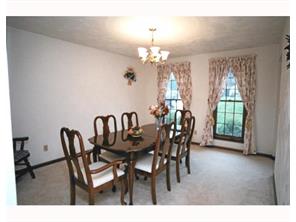 590 Adele Dr, Irwin, PA 15642 photo 5
